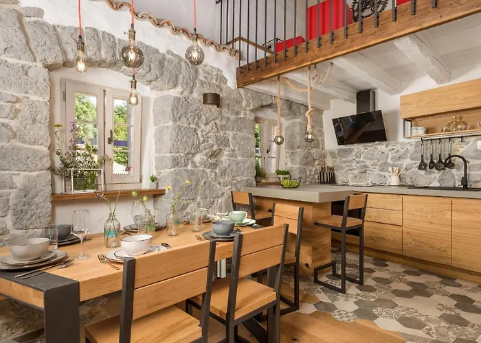 Дом отдыха Amazing In With Kitchen Mucici