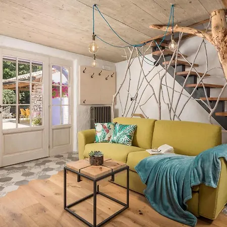 Stunning In Tatil Evi