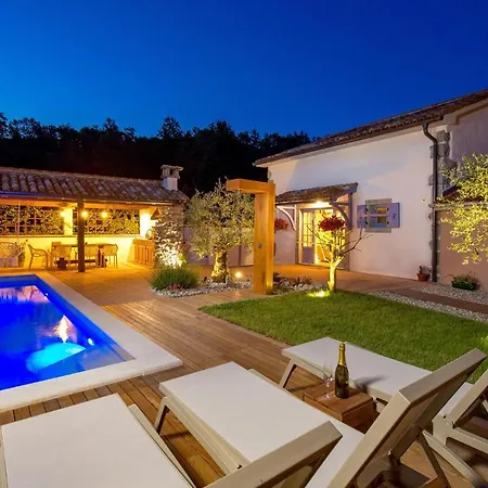 Stunning In Tatil Evi *
