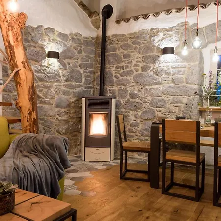 Feriehus Amazing In With Kitchen Mucici